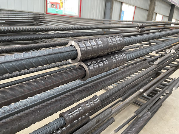 冷挤压西安钢筋套筒施工现场-7.jpg