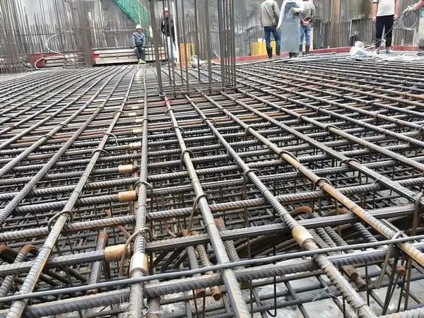 泰州钢筋套筒施工现场.jpg